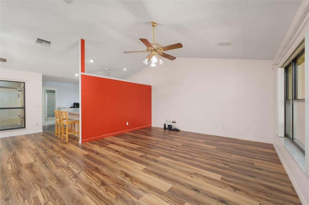 En Venta: $285,000 (2 camas, 2 baños, 1532 Pies cuadrados)