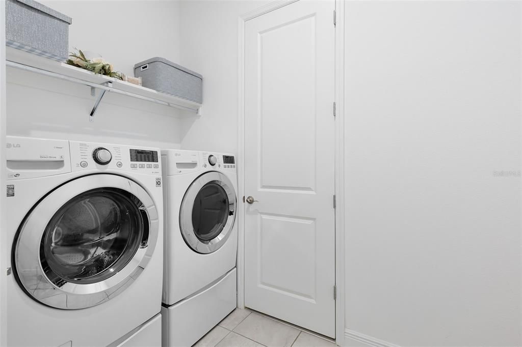 На продажу: $1,149,900 (4 спален, 3 ванн, 4299 Квадратных фут)