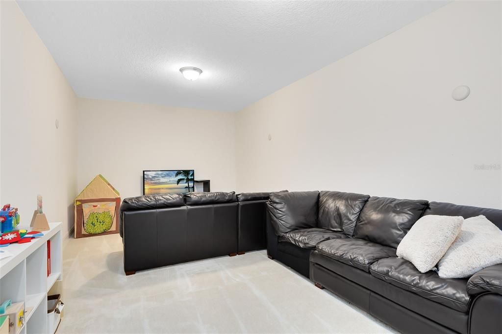 На продажу: $1,149,900 (4 спален, 3 ванн, 4299 Квадратных фут)