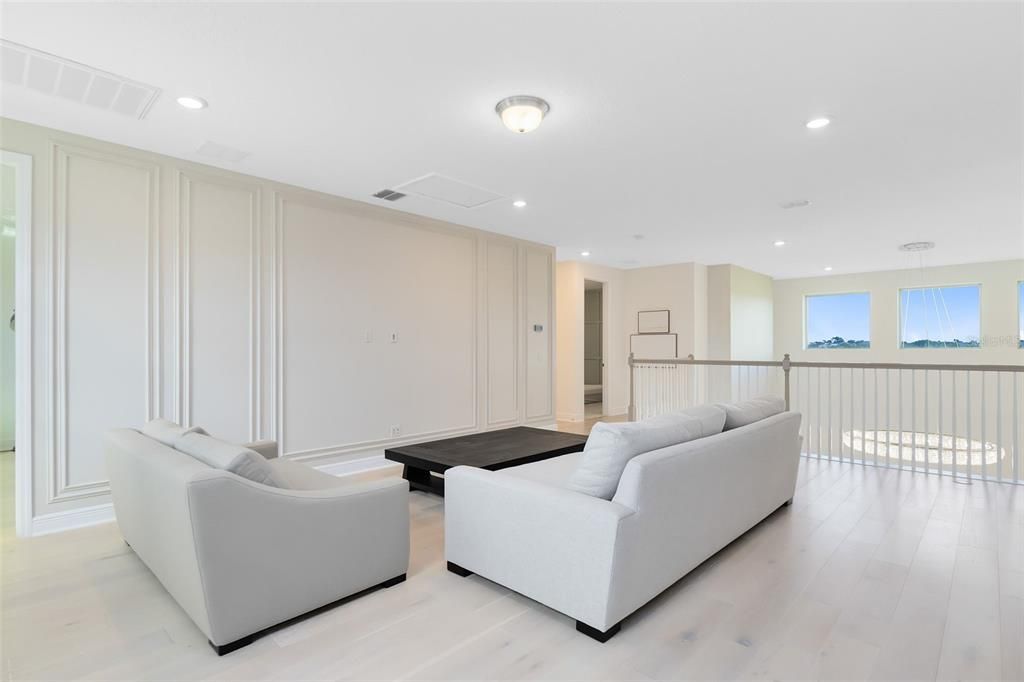 На продажу: $1,149,900 (4 спален, 3 ванн, 4299 Квадратных фут)