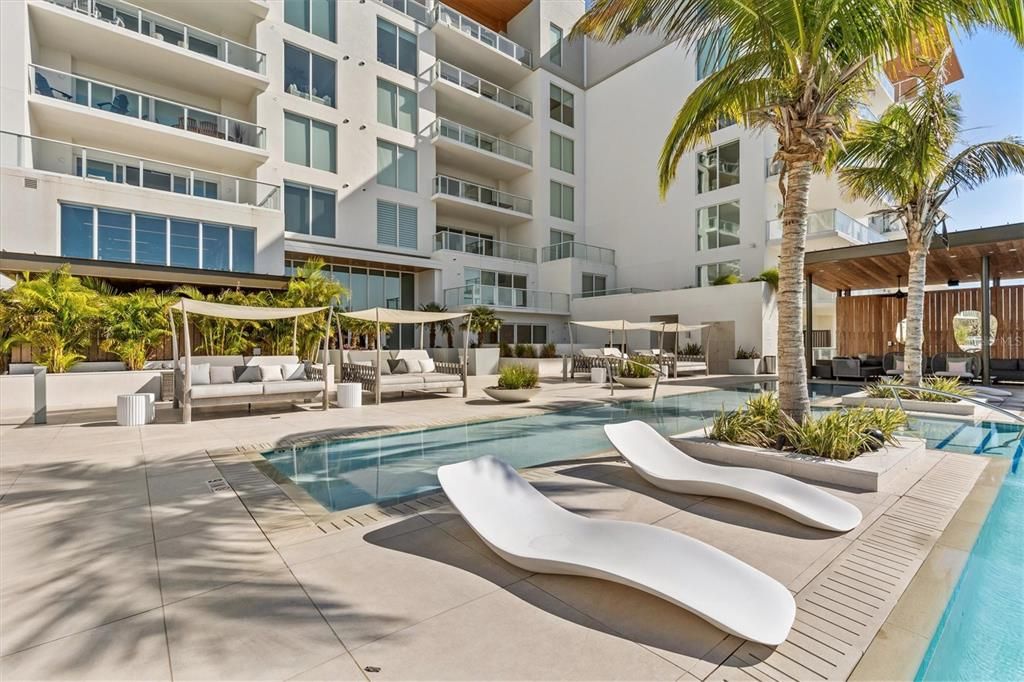 Activo con contrato: $1,995,500 (3 camas, 2 baños, 3203 Pies cuadrados)