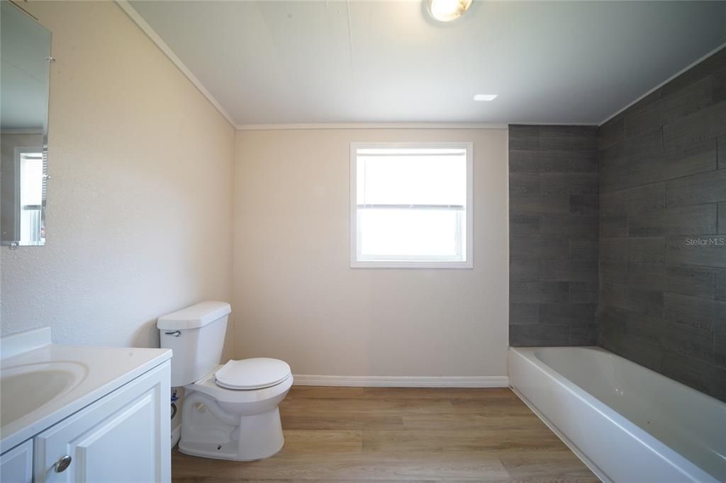 En Venta: $275,000 (3 camas, 2 baños, 1102 Pies cuadrados)