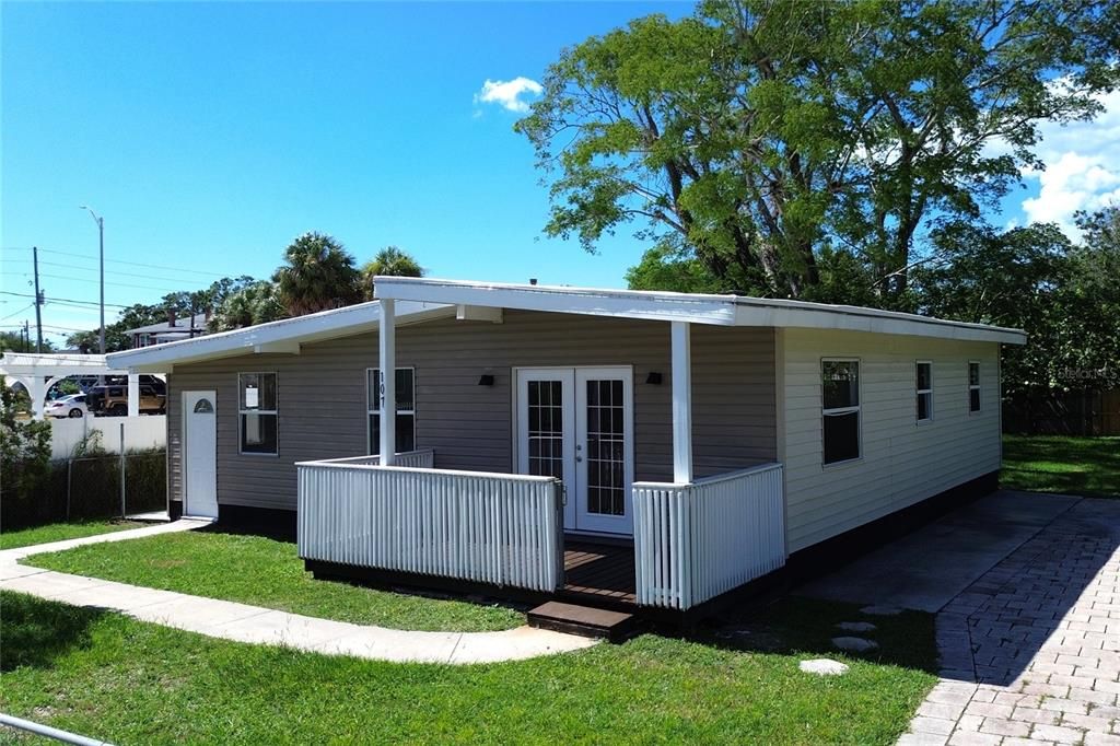 En Venta: $275,000 (3 camas, 2 baños, 1102 Pies cuadrados)