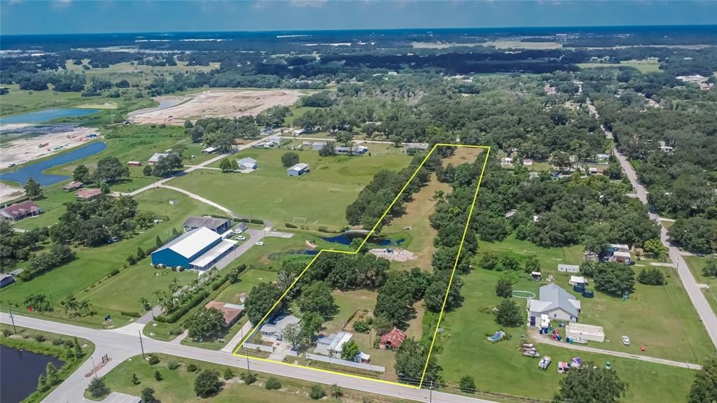 Под контрактом: $525,000 (3 спален, 3 ванн, 1524 Квадратных фут)