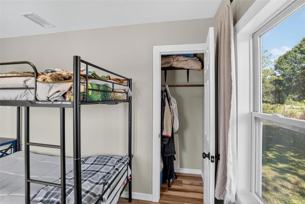 Под контрактом: $525,000 (3 спален, 3 ванн, 1524 Квадратных фут)