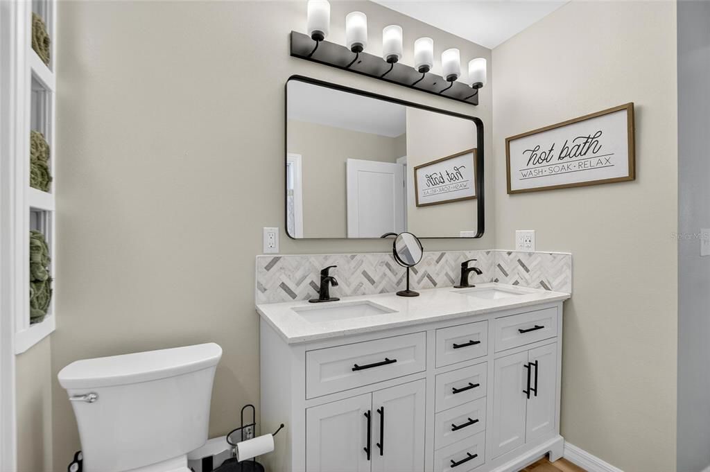 Под контрактом: $525,000 (3 спален, 3 ванн, 1524 Квадратных фут)