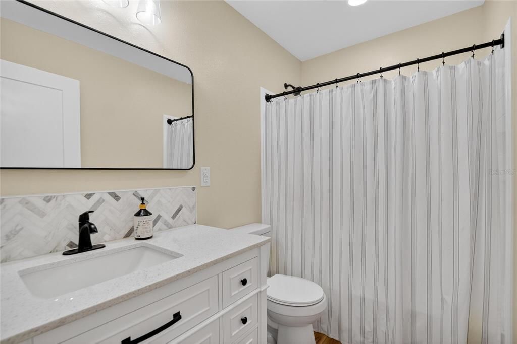 Под контрактом: $525,000 (3 спален, 3 ванн, 1524 Квадратных фут)