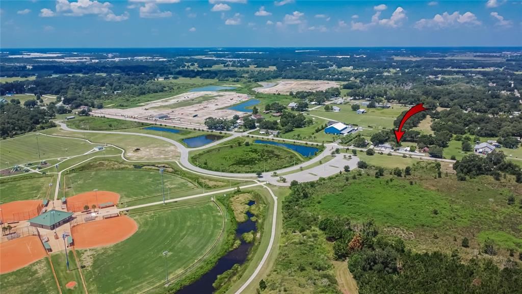 Под контрактом: $525,000 (3 спален, 3 ванн, 1524 Квадратных фут)