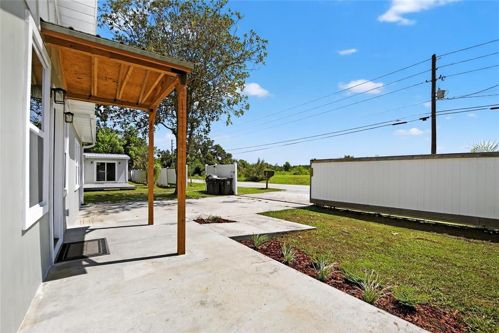 Под контрактом: $525,000 (3 спален, 3 ванн, 1524 Квадратных фут)