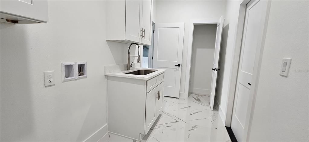 待售: $629,000 (4 贝兹, 2 浴室, 2660 平方英尺)