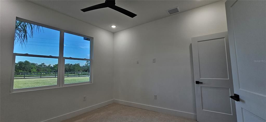 待售: $629,000 (4 贝兹, 2 浴室, 2660 平方英尺)