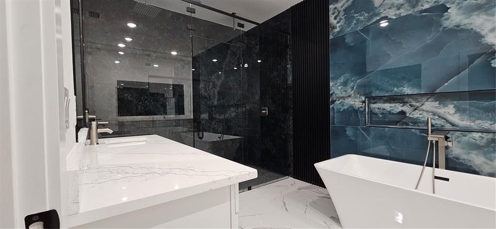 待售: $629,000 (4 贝兹, 2 浴室, 2660 平方英尺)