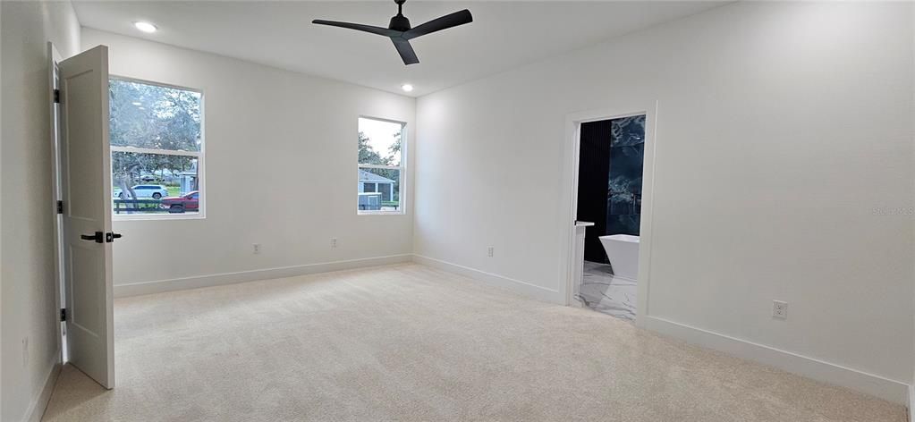 待售: $629,000 (4 贝兹, 2 浴室, 2660 平方英尺)