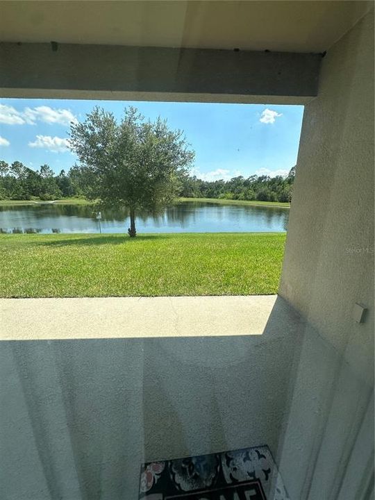 合同活跃: $2,400 (3 贝兹, 2 浴室, 1979 平方英尺)