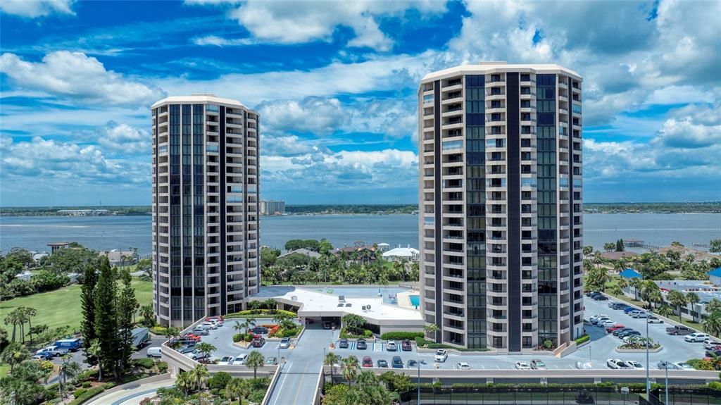 Active With Contract: $130,000 (1 beds, 1 baths, 1010 Square Feet)