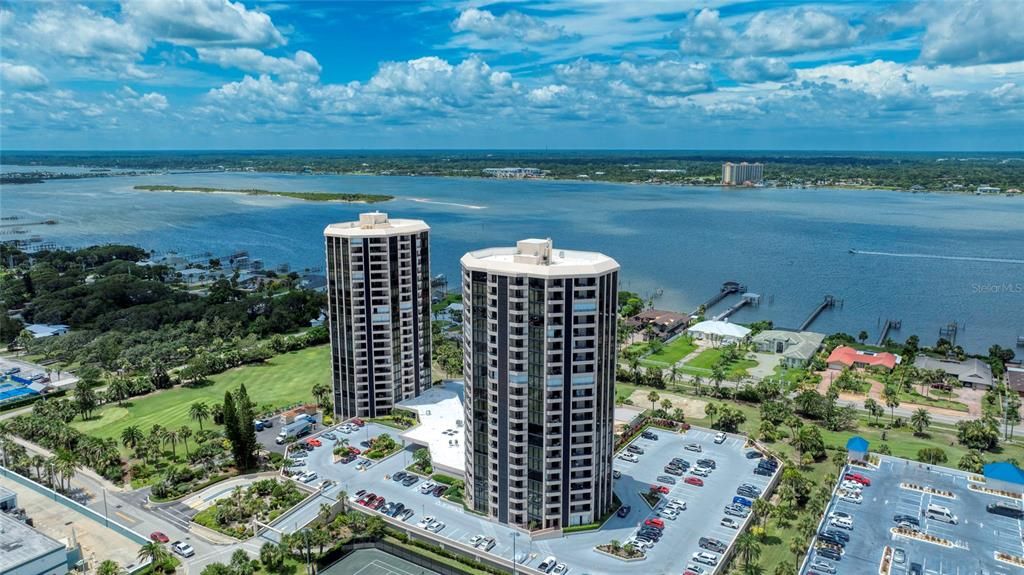 Active With Contract: $130,000 (1 beds, 1 baths, 1010 Square Feet)