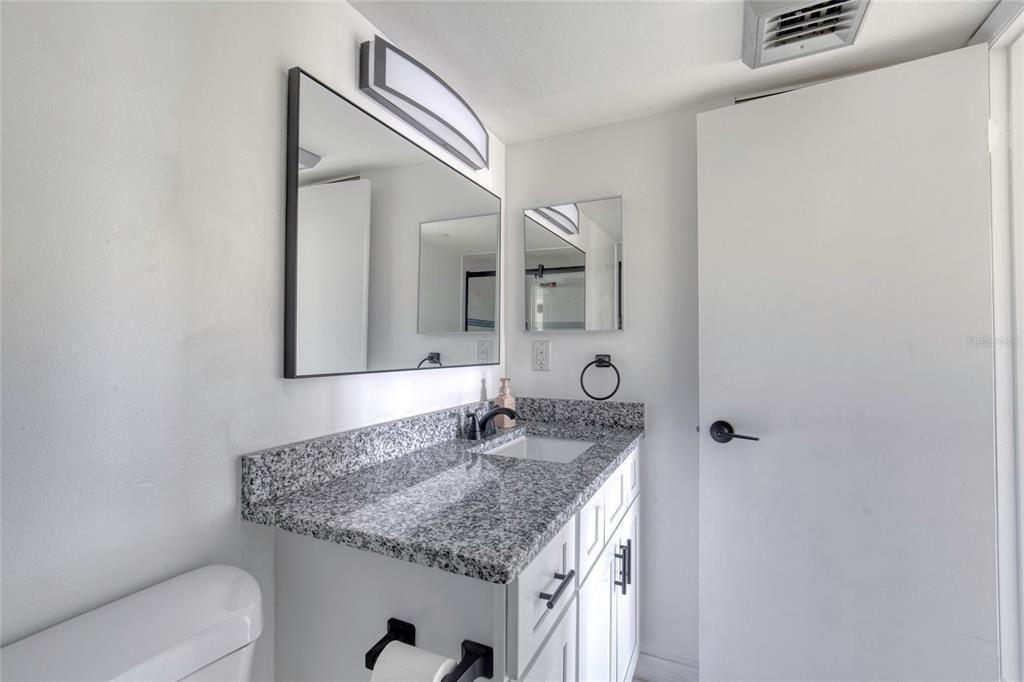 Active With Contract: $130,000 (1 beds, 1 baths, 1010 Square Feet)