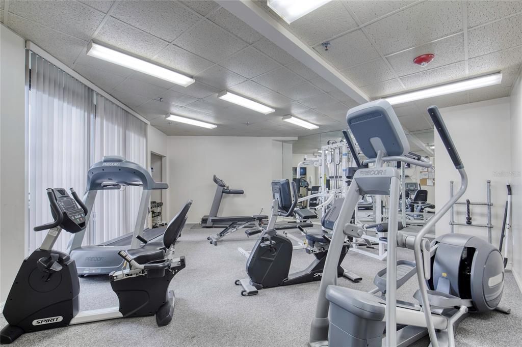 Active With Contract: $130,000 (1 beds, 1 baths, 1010 Square Feet)