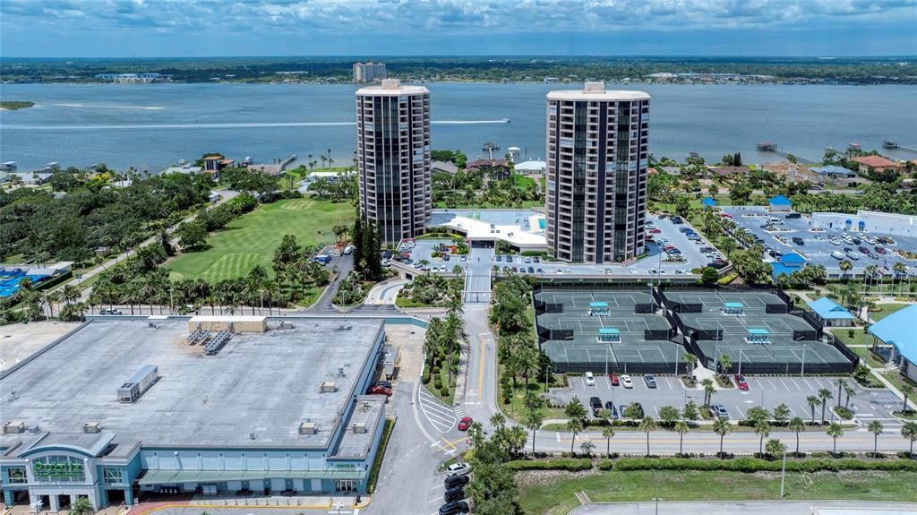 Active With Contract: $130,000 (1 beds, 1 baths, 1010 Square Feet)