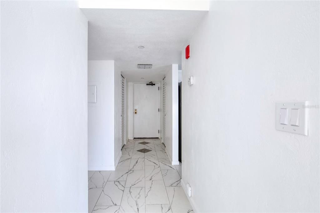 Active With Contract: $130,000 (1 beds, 1 baths, 1010 Square Feet)