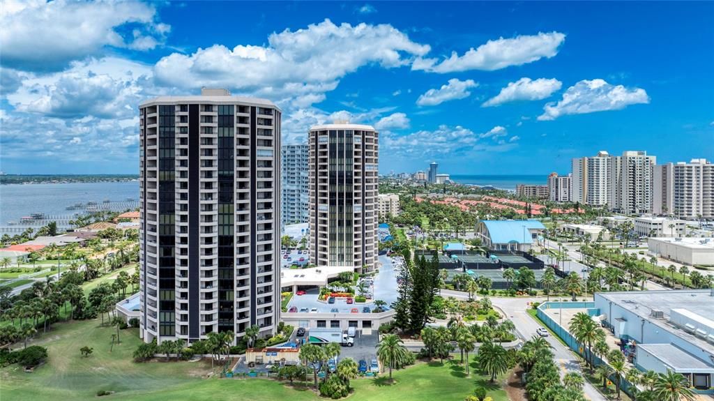 Active With Contract: $130,000 (1 beds, 1 baths, 1010 Square Feet)
