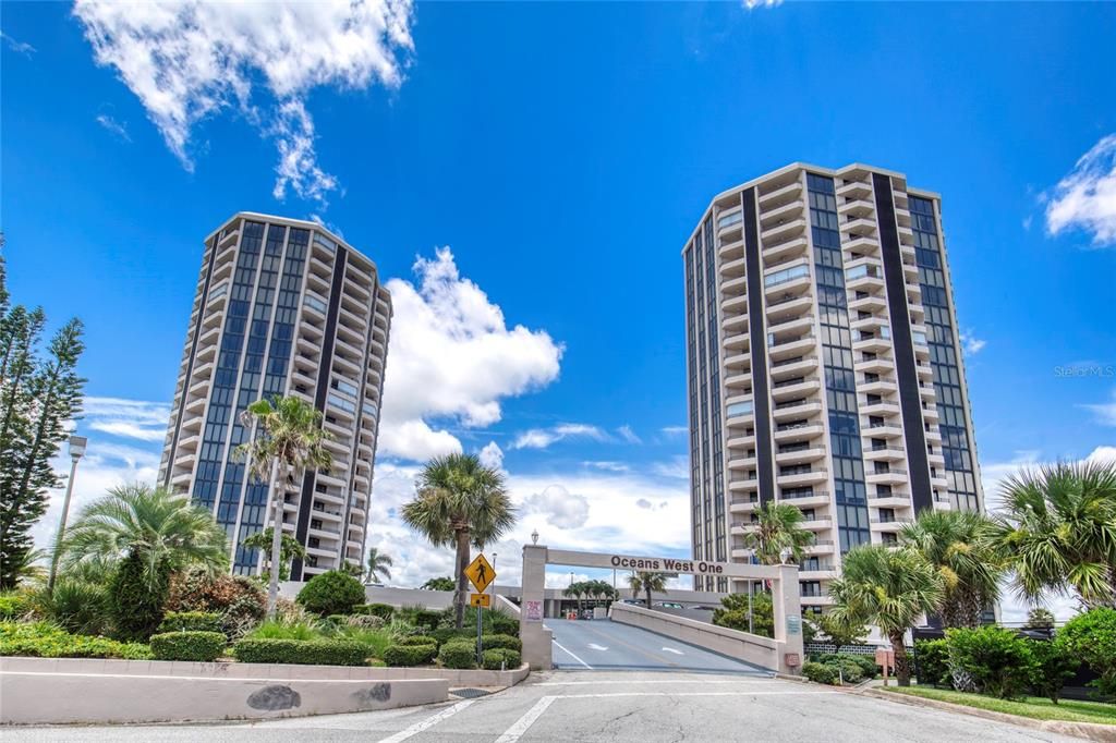 Active With Contract: $130,000 (1 beds, 1 baths, 1010 Square Feet)