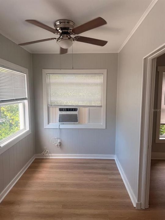 В аренду: $1,150 (2 спален, 1 ванн, 468 Квадратных фут)