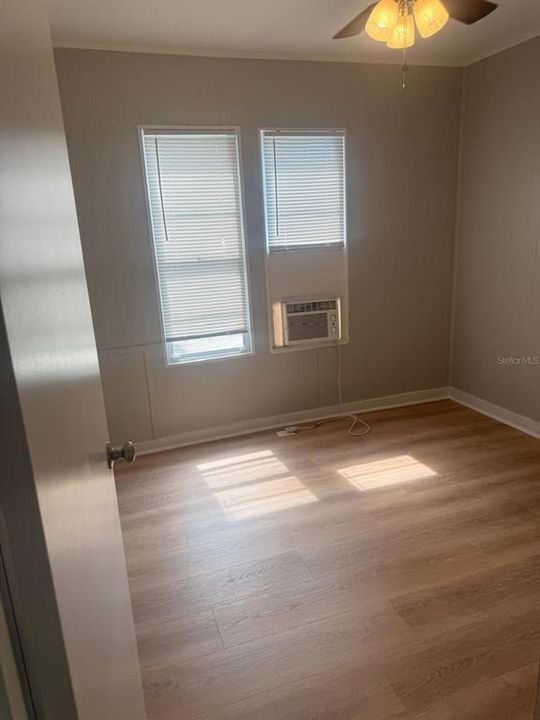 В аренду: $1,150 (2 спален, 1 ванн, 468 Квадратных фут)