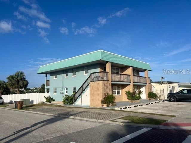 最近租的: $1,550 (1 贝兹, 1 浴室, 640 平方英尺)