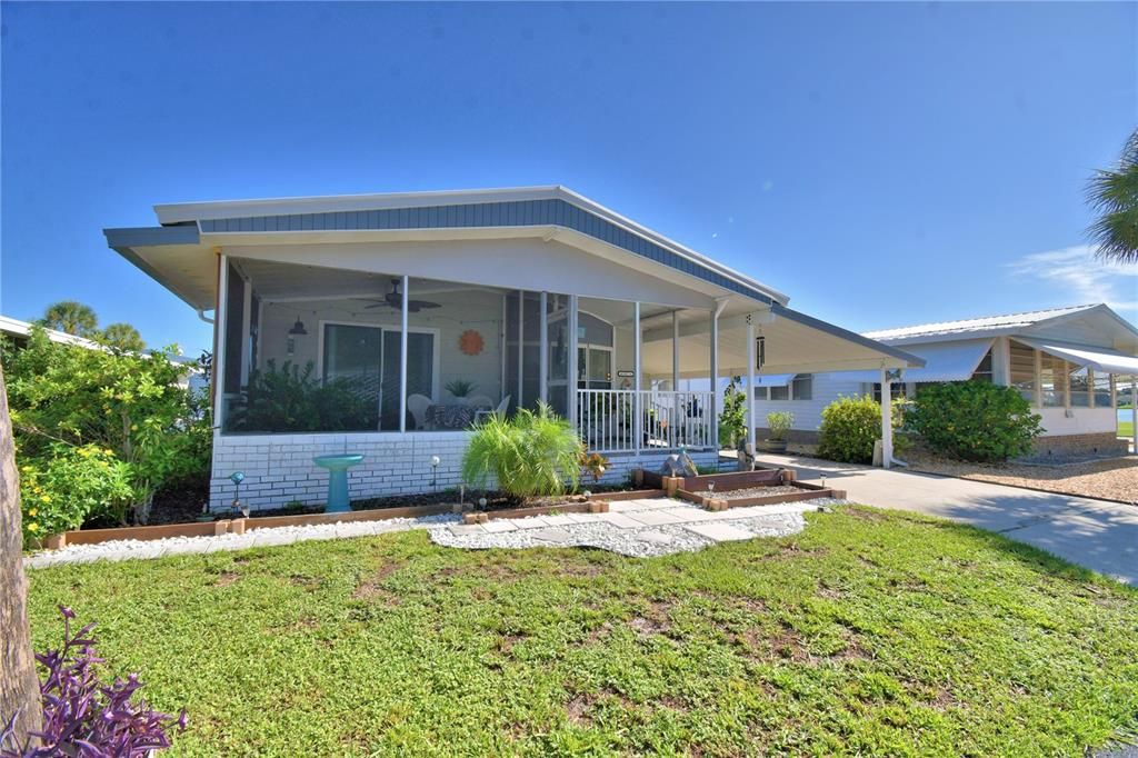 На продажу: $135,000 (2 спален, 2 ванн, 1056 Квадратных фут)