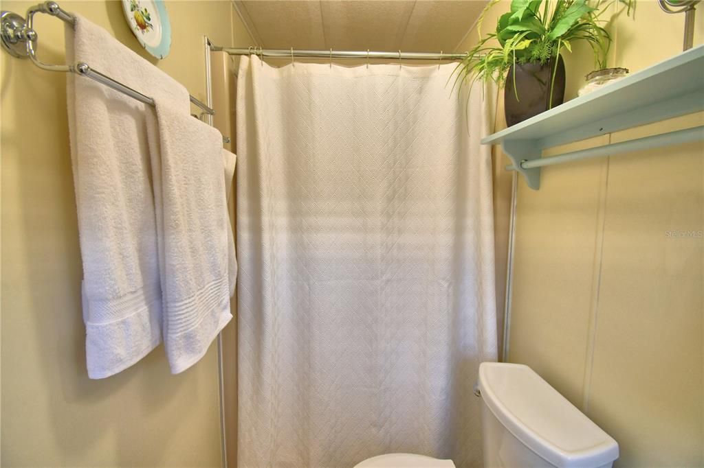 На продажу: $135,000 (2 спален, 2 ванн, 1056 Квадратных фут)