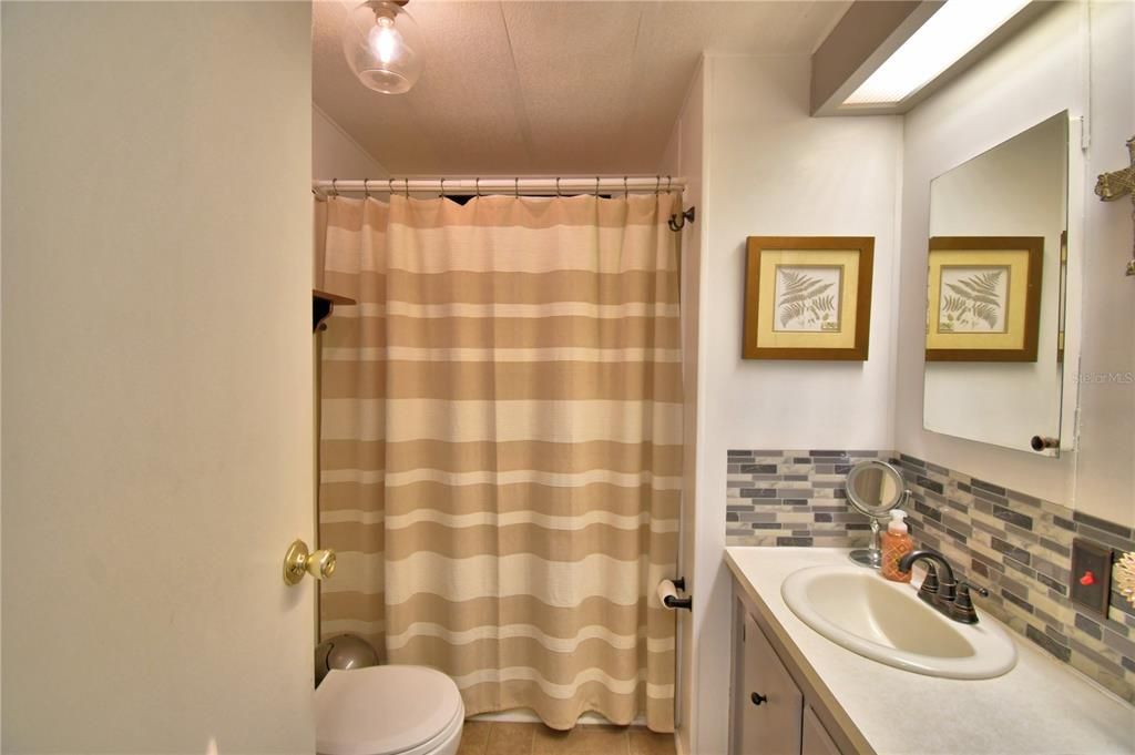 На продажу: $135,000 (2 спален, 2 ванн, 1056 Квадратных фут)