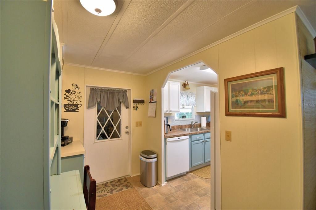 На продажу: $135,000 (2 спален, 2 ванн, 1056 Квадратных фут)