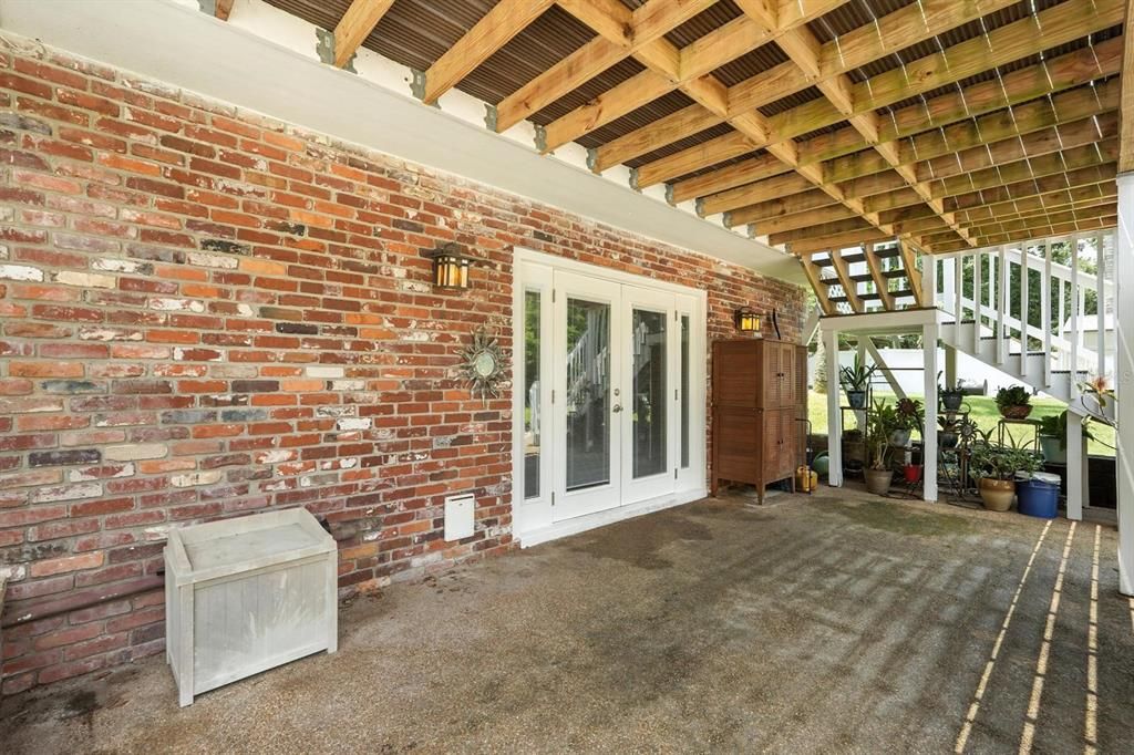 For Sale: $799,000 (5 beds, 3 baths, 3094 Square Feet)