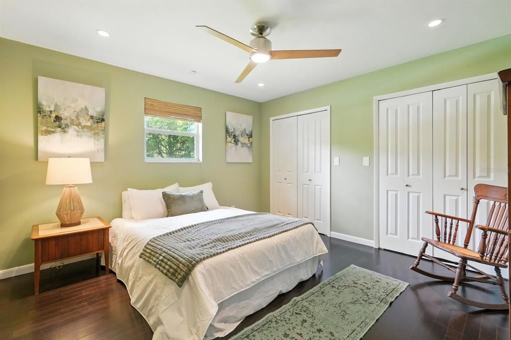 For Sale: $799,000 (5 beds, 3 baths, 3094 Square Feet)