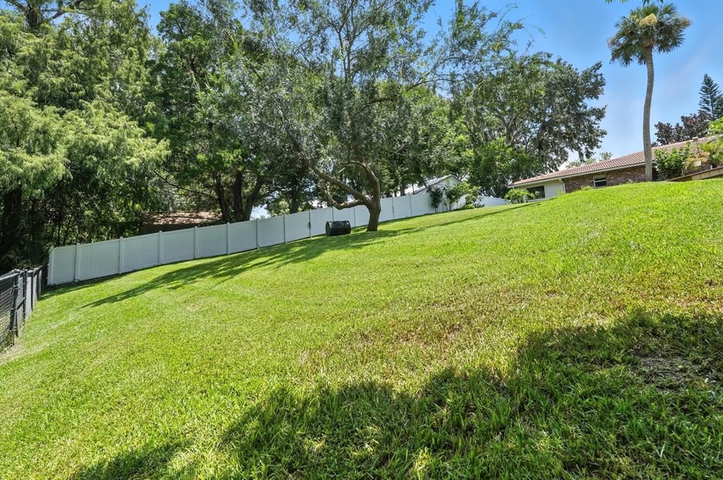 For Sale: $799,000 (5 beds, 3 baths, 3094 Square Feet)