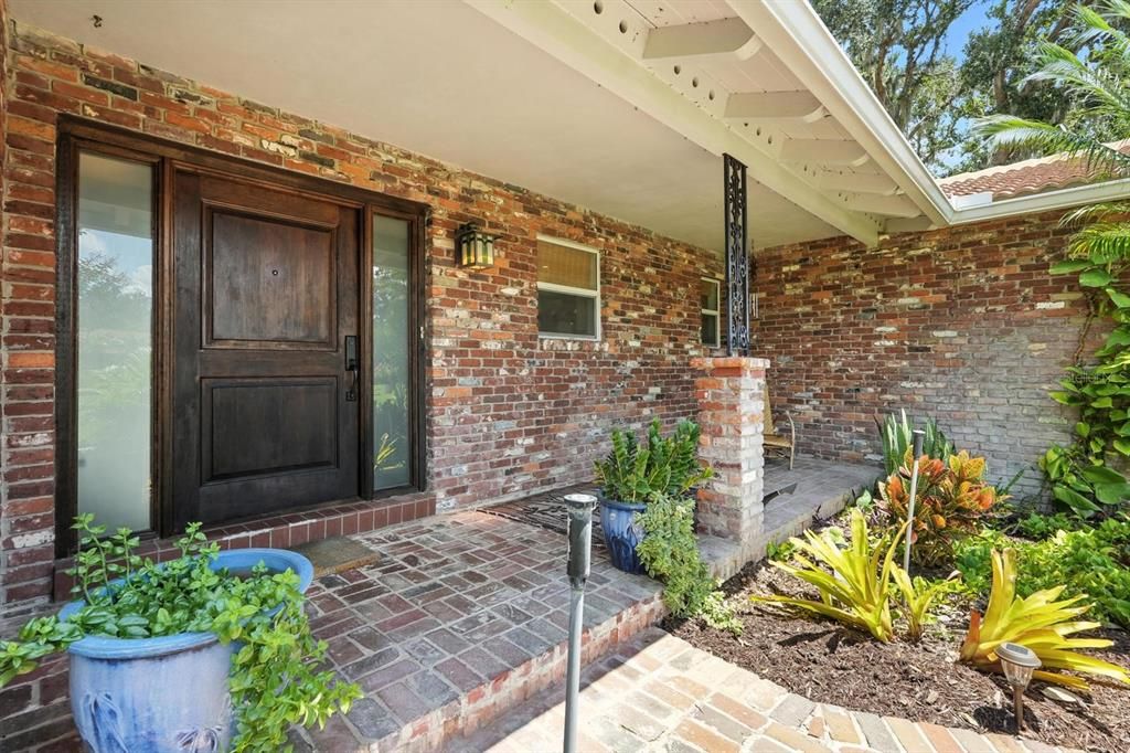 For Sale: $799,000 (5 beds, 3 baths, 3094 Square Feet)