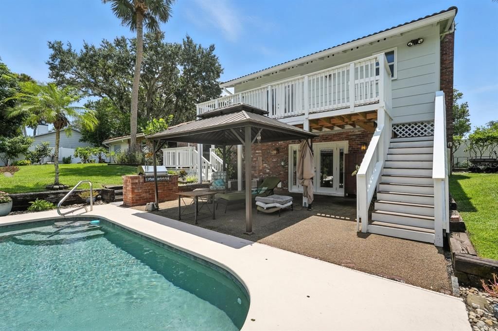 For Sale: $799,000 (5 beds, 3 baths, 3094 Square Feet)