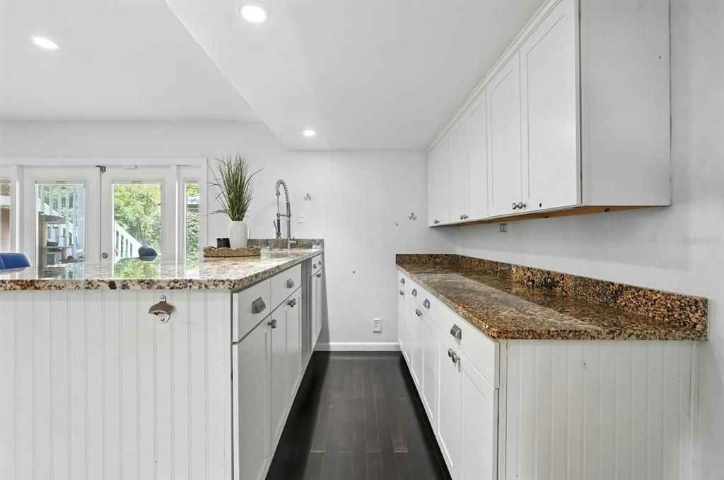 For Sale: $799,000 (5 beds, 3 baths, 3094 Square Feet)