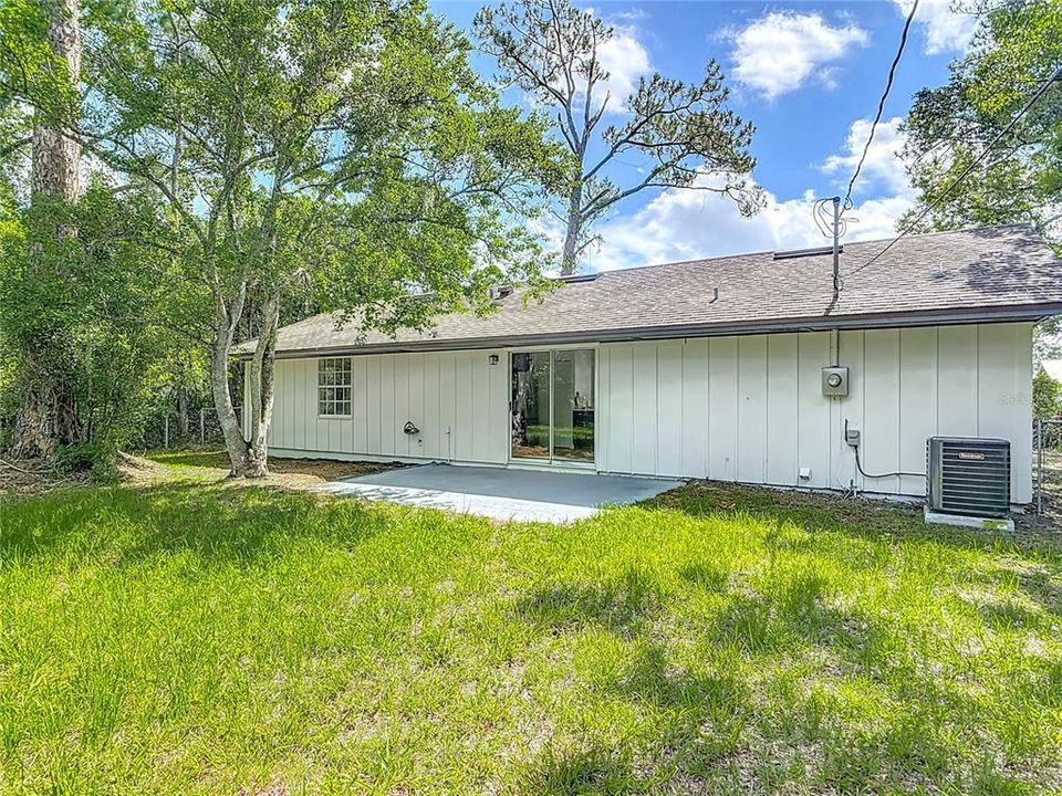 Под контрактом: $259,900 (3 спален, 1 ванн, 975 Квадратных фут)