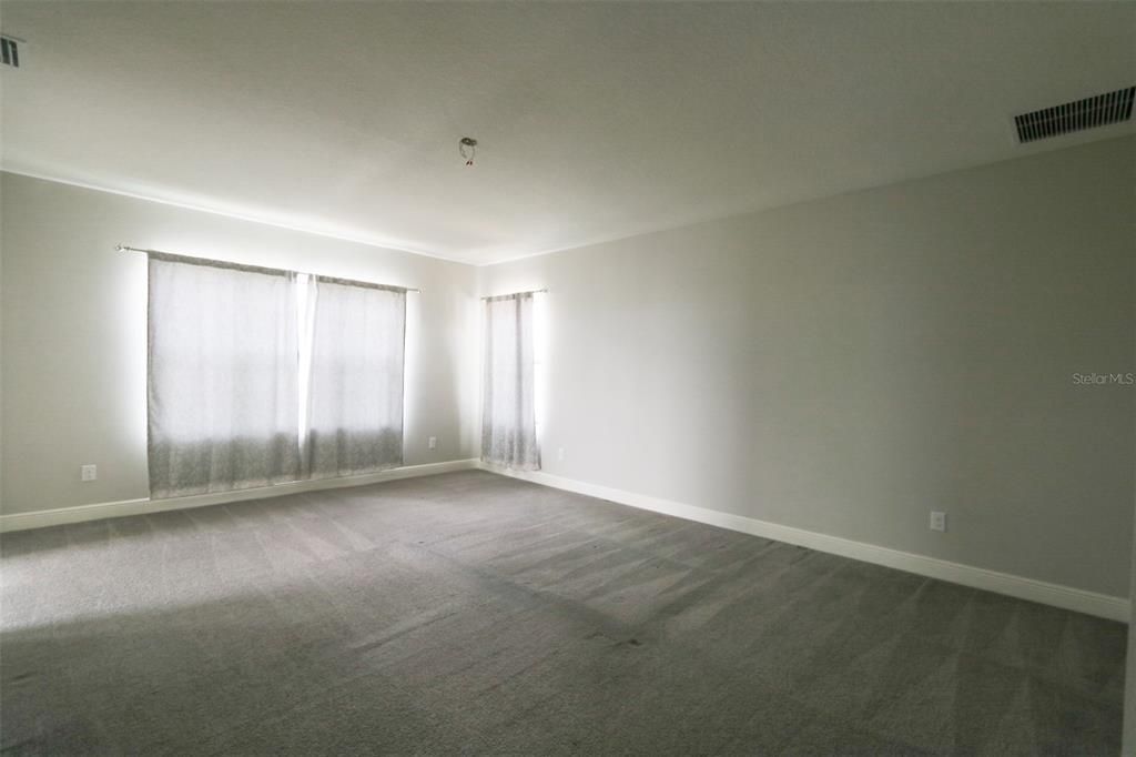 待售: $869,000 (6 贝兹, 6 浴室, 5002 平方英尺)