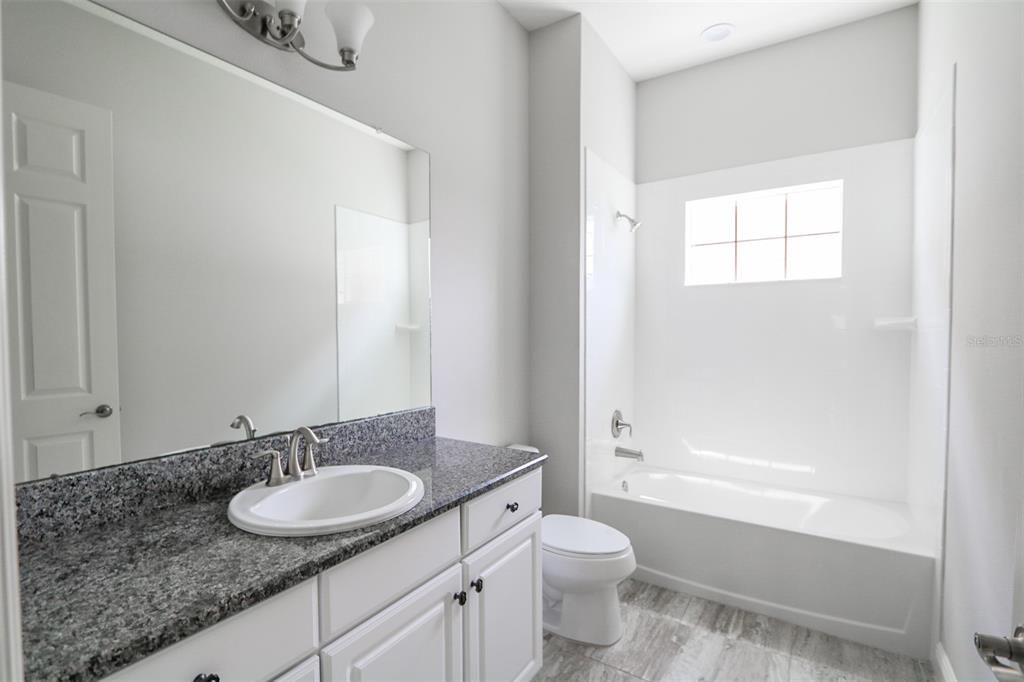 待售: $869,000 (6 贝兹, 6 浴室, 5002 平方英尺)