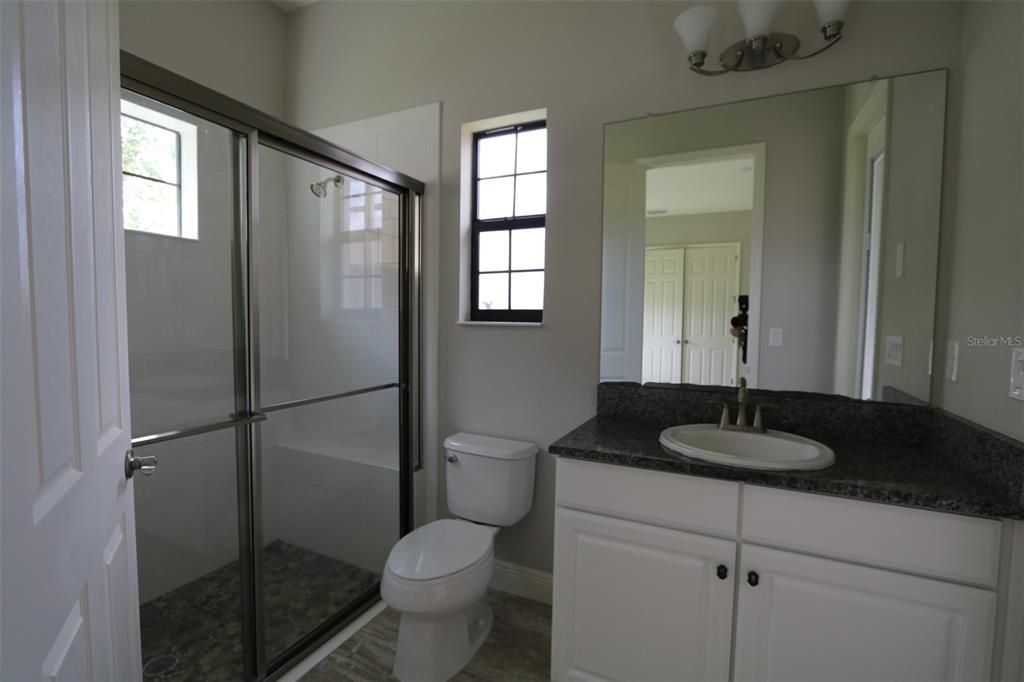 待售: $869,000 (6 贝兹, 6 浴室, 5002 平方英尺)