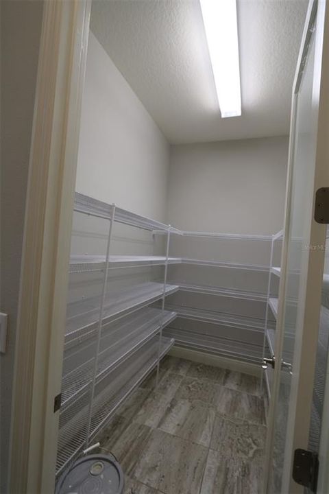 待售: $869,000 (6 贝兹, 6 浴室, 5002 平方英尺)