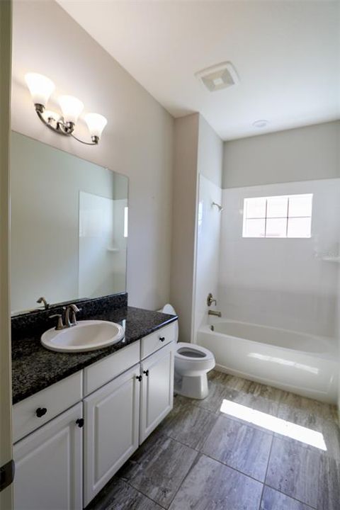 待售: $869,000 (6 贝兹, 6 浴室, 5002 平方英尺)