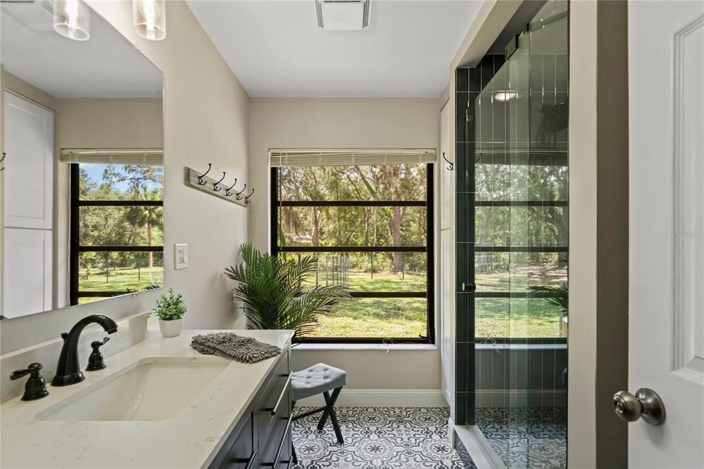 Activo con contrato: $627,750 (3 camas, 2 baños, 3000 Pies cuadrados)