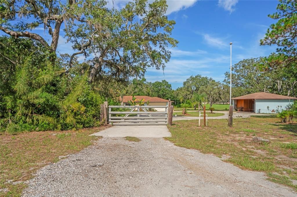 Activo con contrato: $627,750 (3 camas, 2 baños, 3000 Pies cuadrados)