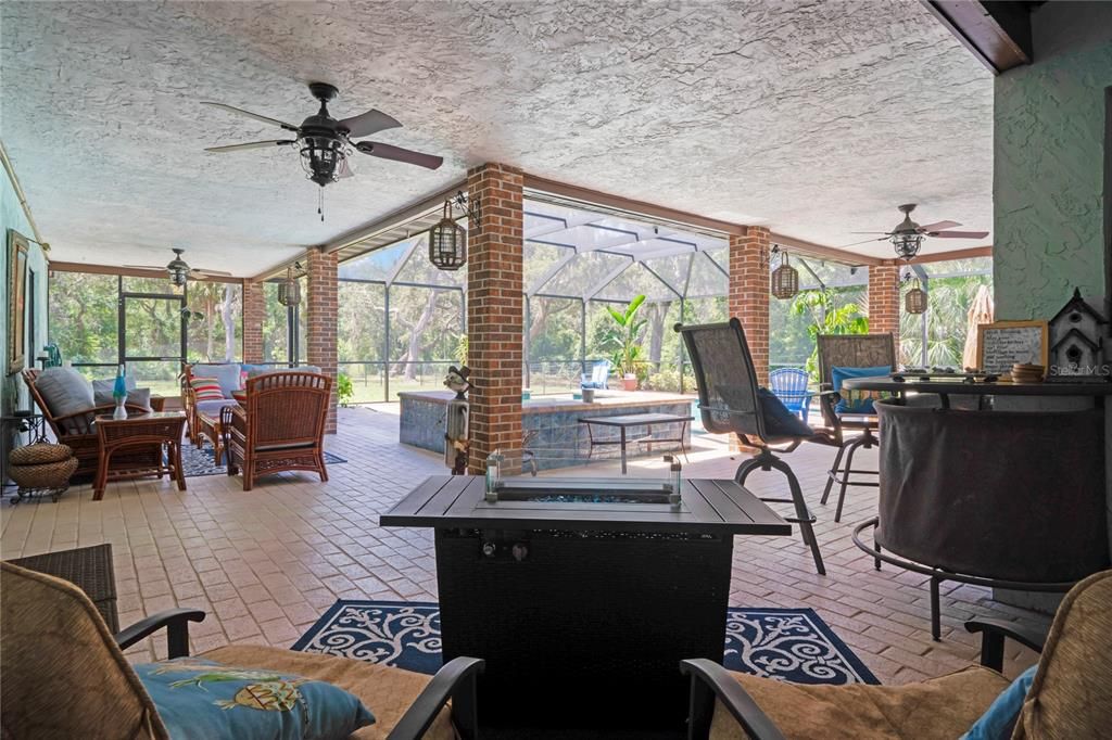 Activo con contrato: $627,750 (3 camas, 2 baños, 3000 Pies cuadrados)