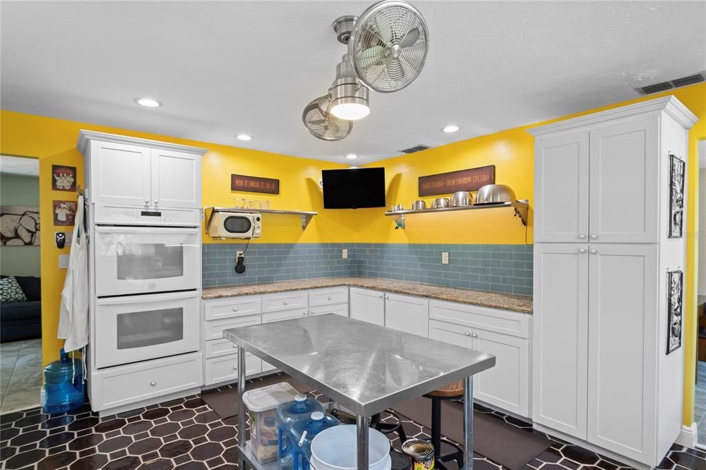 Activo con contrato: $627,750 (3 camas, 2 baños, 3000 Pies cuadrados)