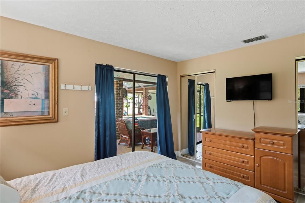 Activo con contrato: $627,750 (3 camas, 2 baños, 3000 Pies cuadrados)